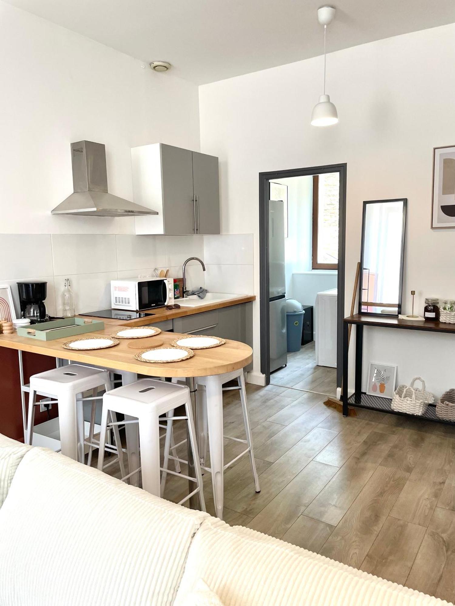 Residence Le Magenta Centre De Laval Proche Gare Экстерьер фото