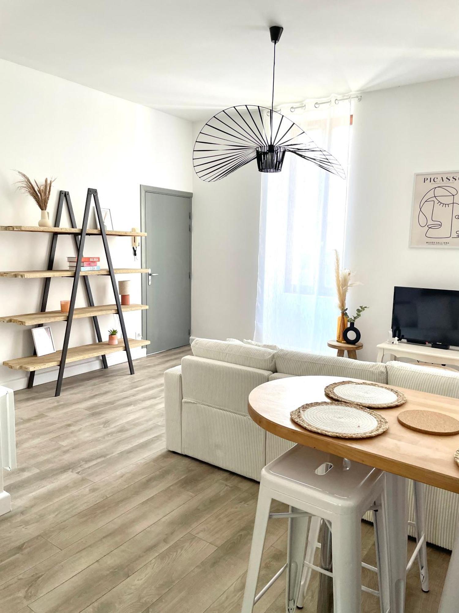 Residence Le Magenta Centre De Laval Proche Gare Экстерьер фото